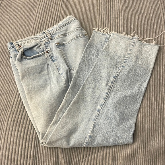 Abercrombie & Fitch Denim - Abercrombie and Finch The 90s Straight Ultra High Rise Size 31 / 12